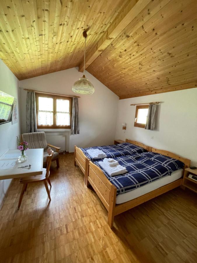 Beverin Bed & Breakfast *